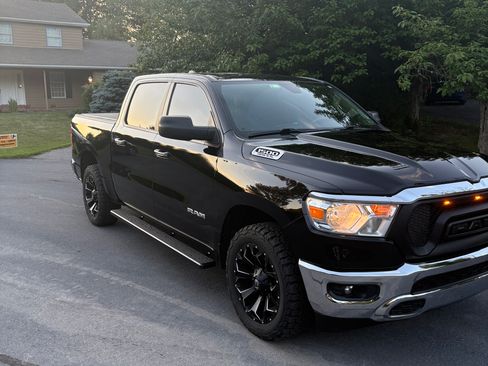 Used 2019 RAM 1500 Big Horn AWD/4WD image 6