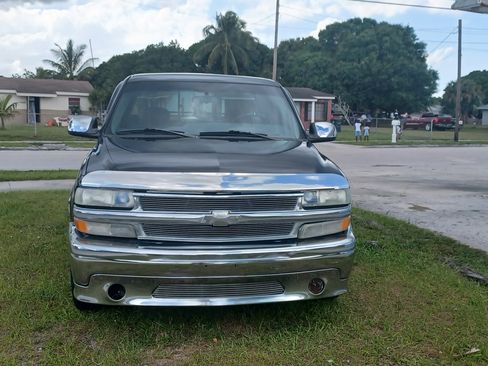 Used 2000 Chevrolet Silverado 1500 LS image 12