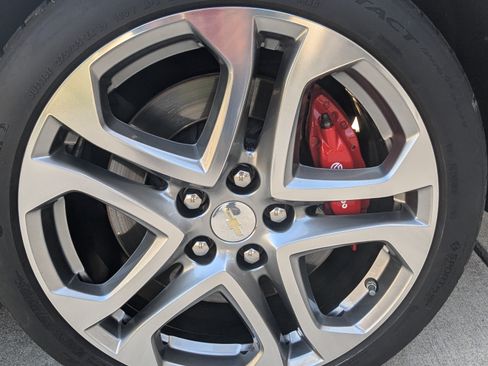 Used 2016 Chevrolet SS image 11