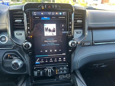 Used 2022 RAM 1500 Limited image 10