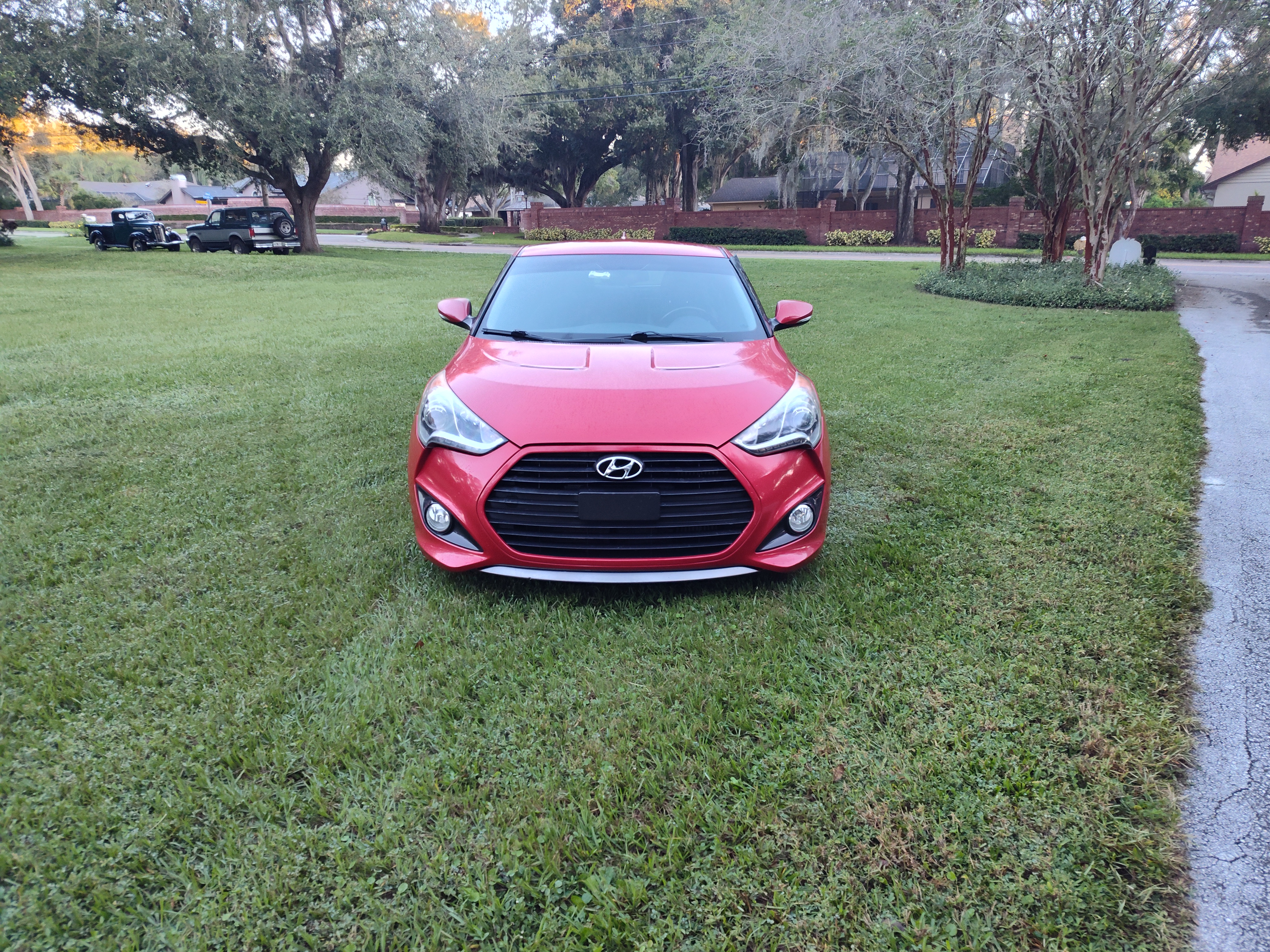 Used 2015 Hyundai Veloster Turbo FWD image 9