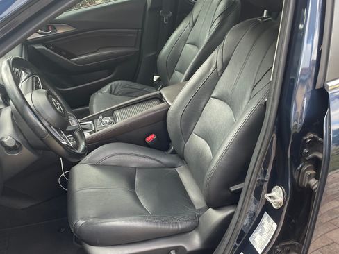 Used 2017 MAZDA MAZDA3 Grand Touring image 13