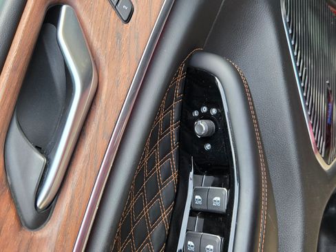 Used 2023 Jeep Grand Cherokee Summit w/ Advanced Protech Group IV image 17