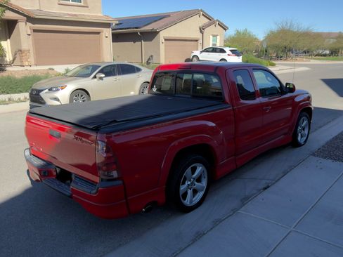 Used 2008 Toyota Tacoma X-Runner image 2