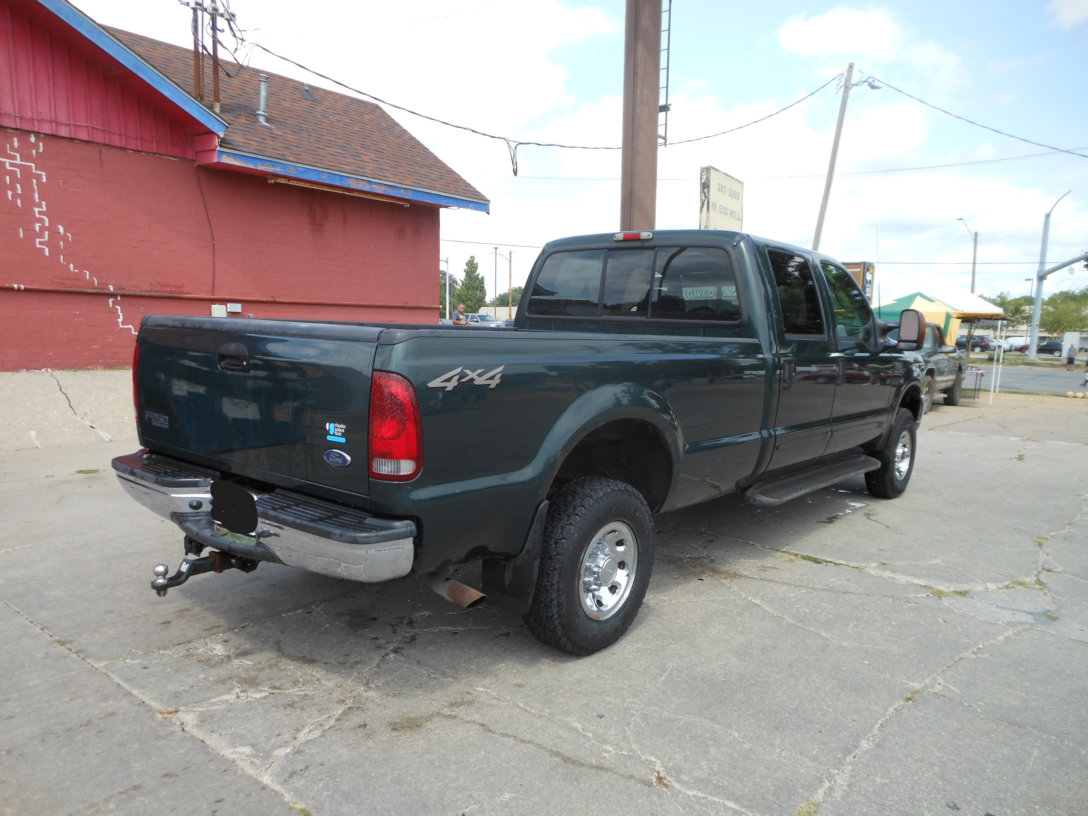 Used 2003 Ford F250 XLT AWD/4WD image 2