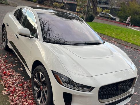 Used 2020 Jaguar I-PACE SE image 12