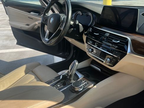 Used 2018 BMW 540i RWD image 10