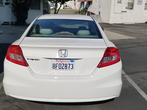 Used 2012 Honda Civic LX image 1