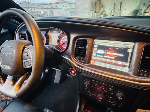 Used 2023 Dodge Charger SRT Hellcat w/ Harman/Kardon Audio Group image 5