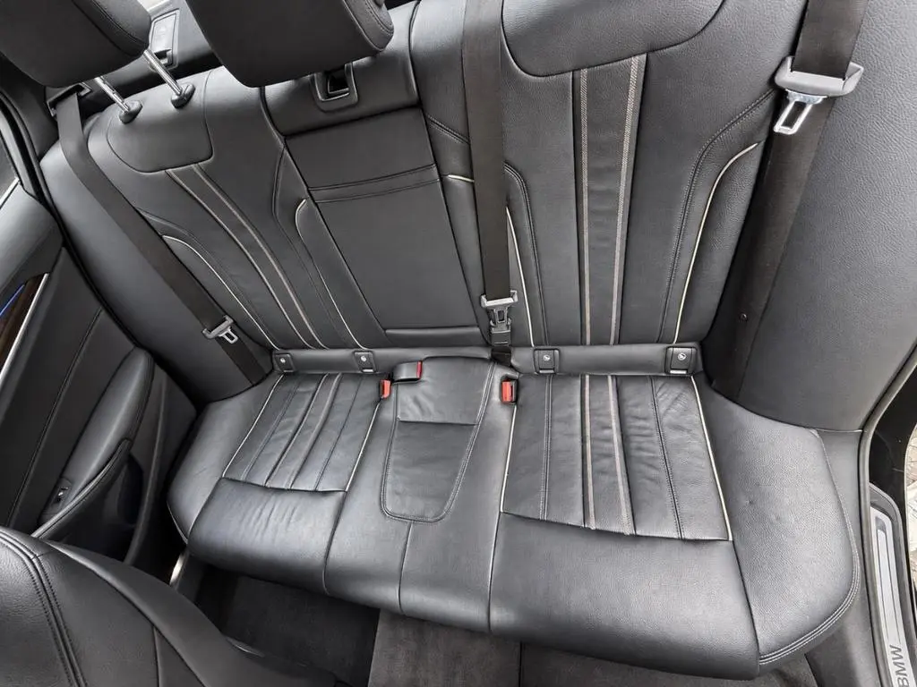 Used 2020 BMW 530i w/ Luxury Package RWD image 15