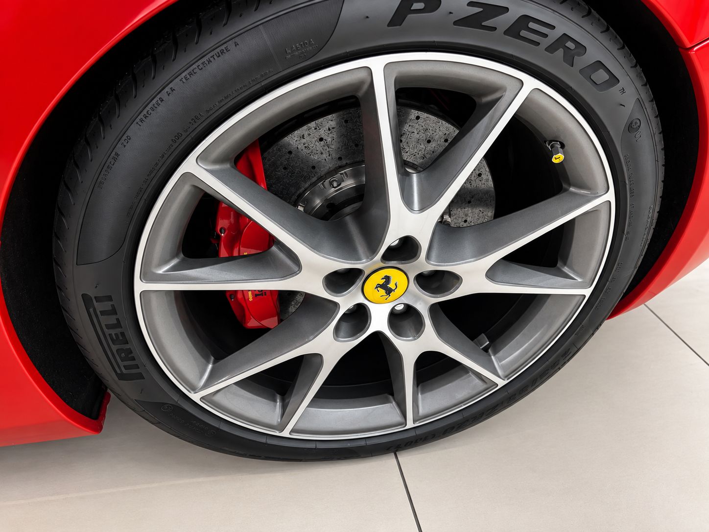 Used 2012 Ferrari California RWD image 26