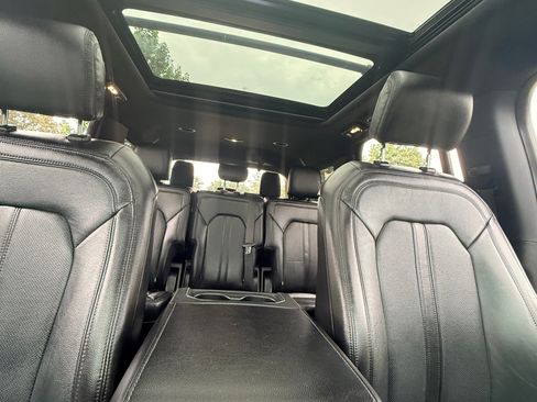 Used 2020 Ford Expedition Limited w/ Equipment Group 302A RWD image 13