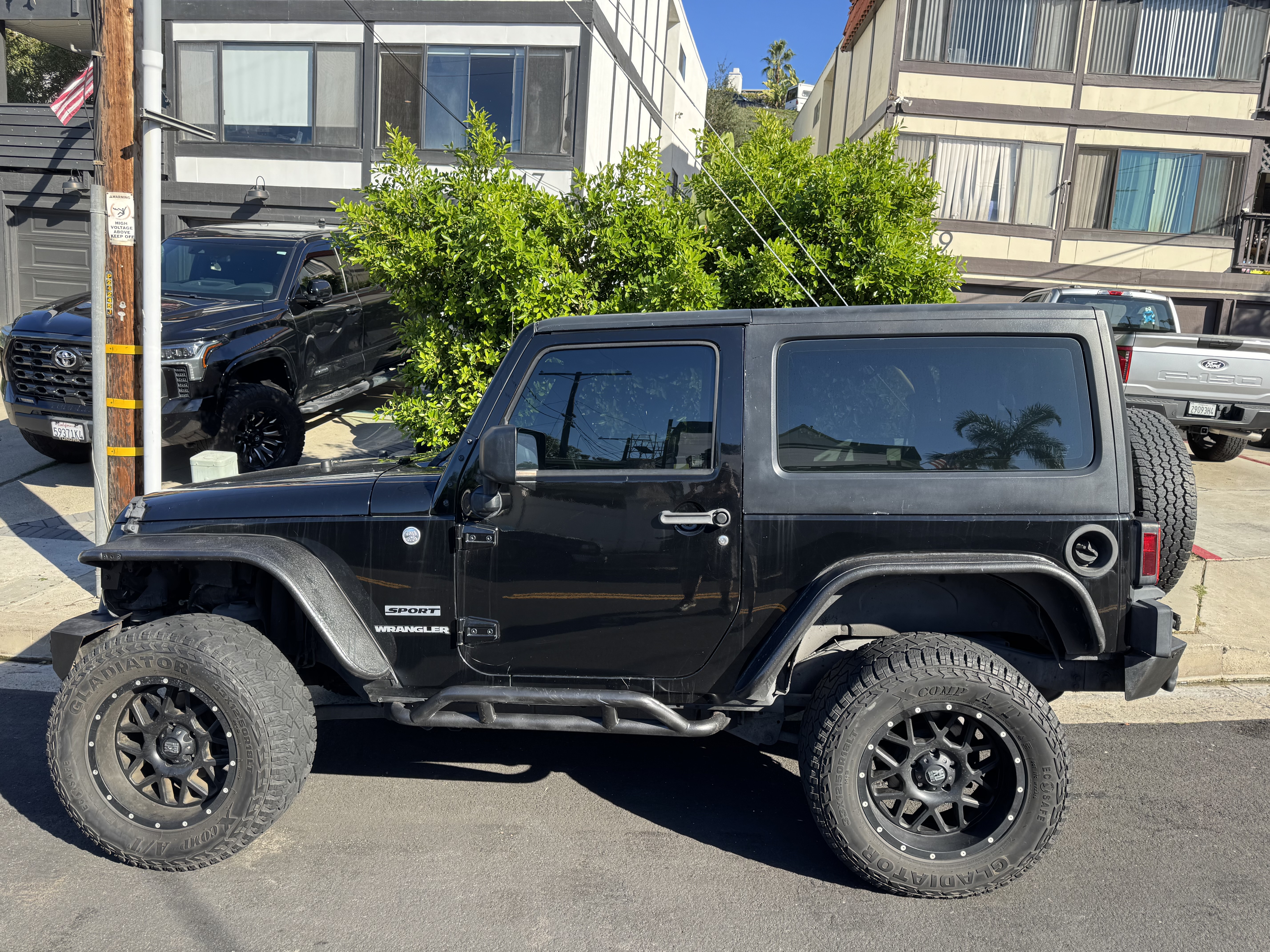 Used 2012 Jeep Wrangler Sport AWD/4WD image 4