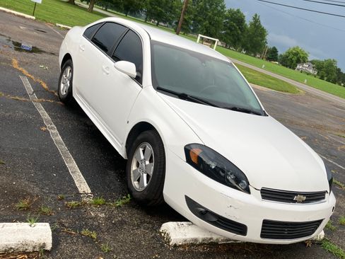 Used 2010 Chevrolet Impala LT image 5