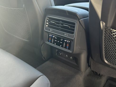 Used 2025 Audi Q7 2.0T Premium Plus w/ Premium Plus Package image 11