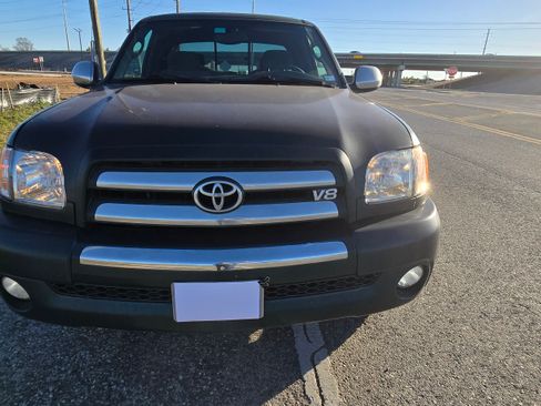 Used 2003 Toyota Tundra SR5 image 1