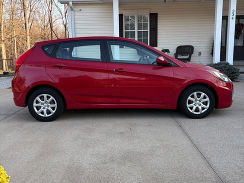 Used 2014 Hyundai Accent GS image 9