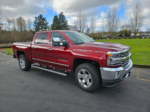 Used 2017 Chevrolet Silverado 1500 LTZ image 5
