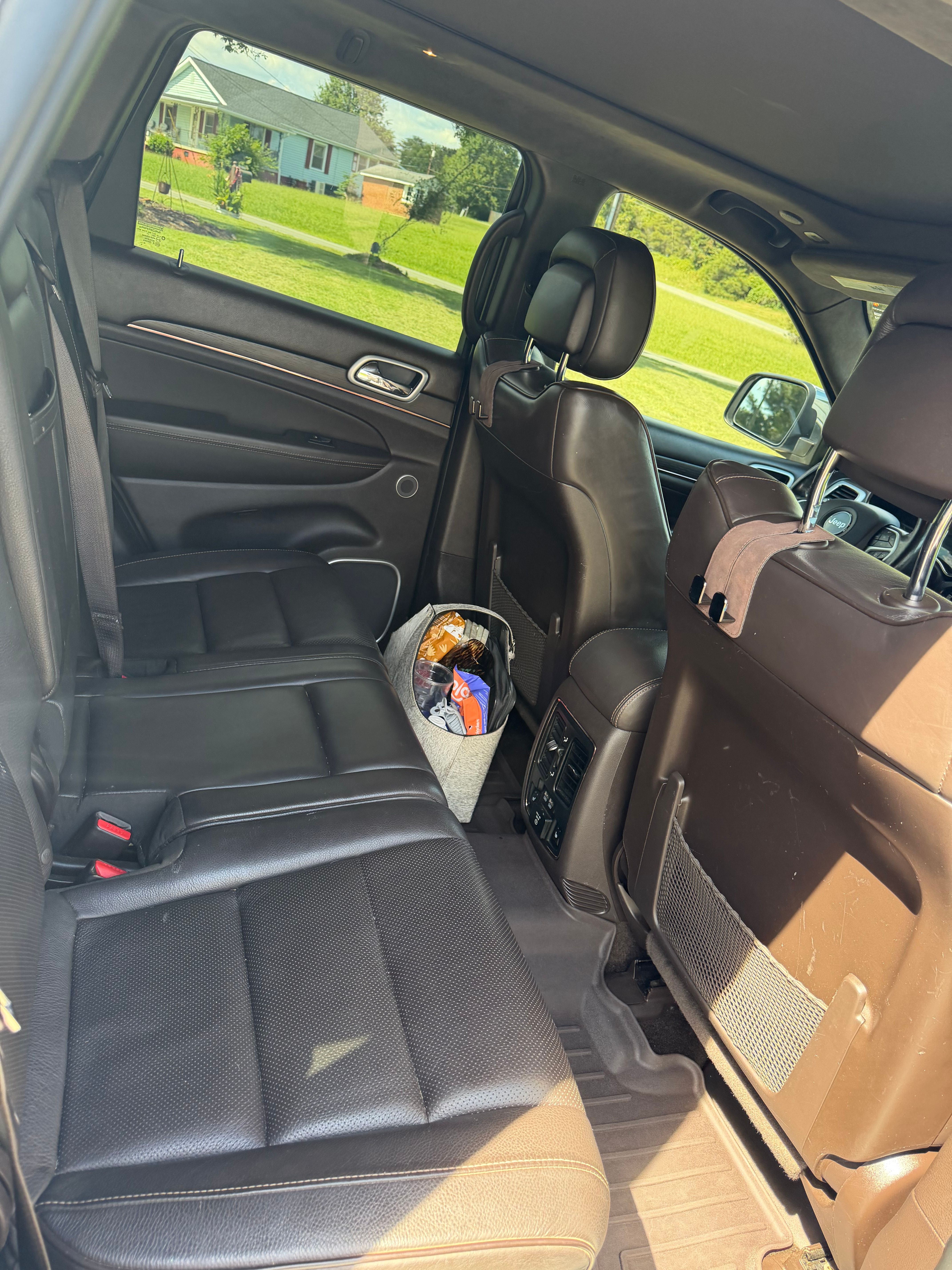 Used 2019 Jeep Grand Cherokee Summit AWD/4WD image 14