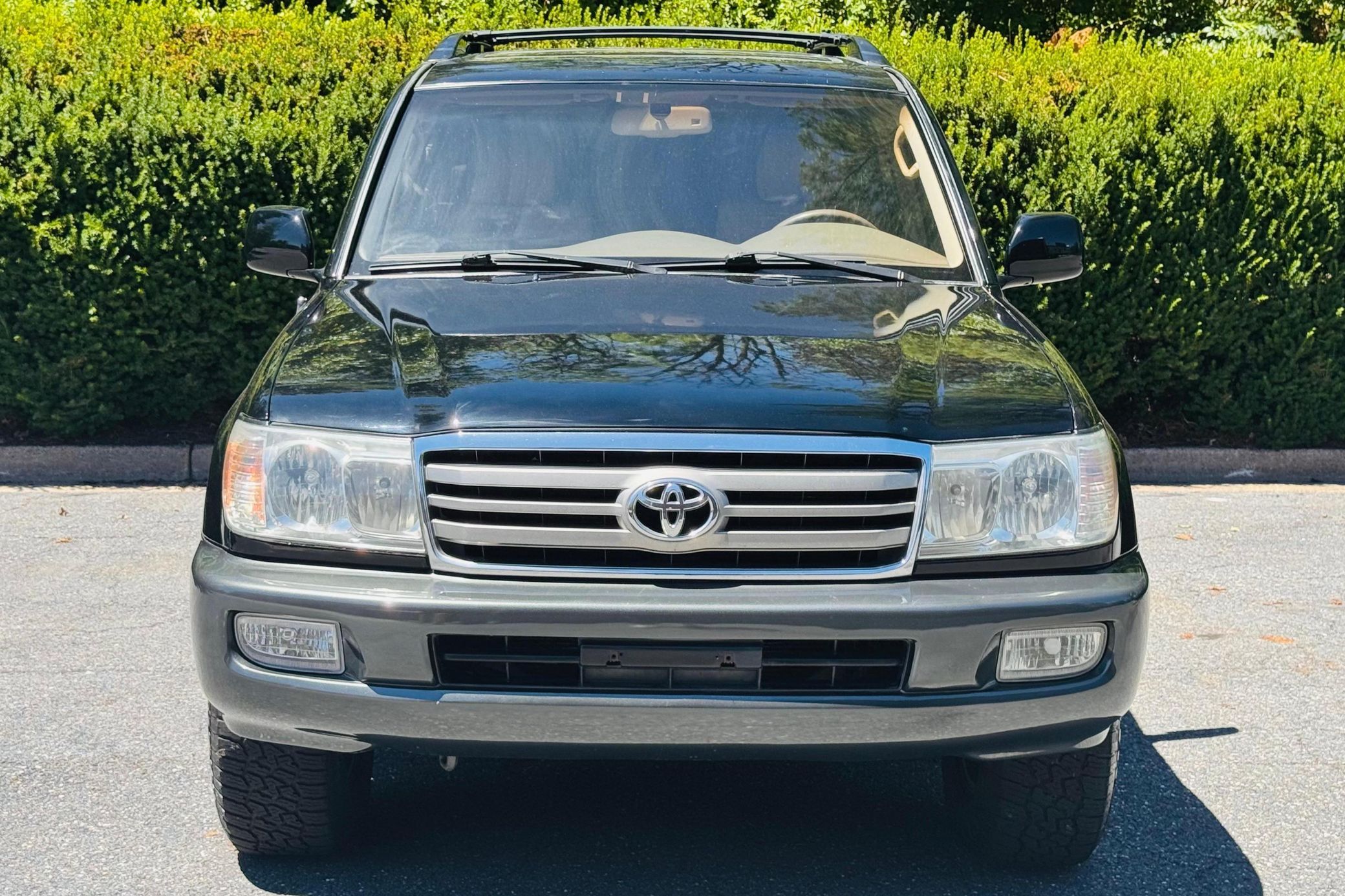 Used 2004 Toyota Land Cruiser AWD/4WD image 1