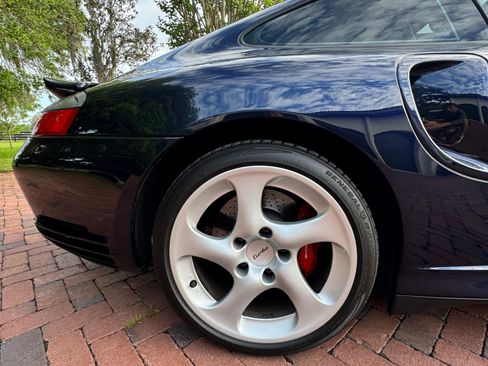 Used 2003 Porsche 911 Turbo image 10