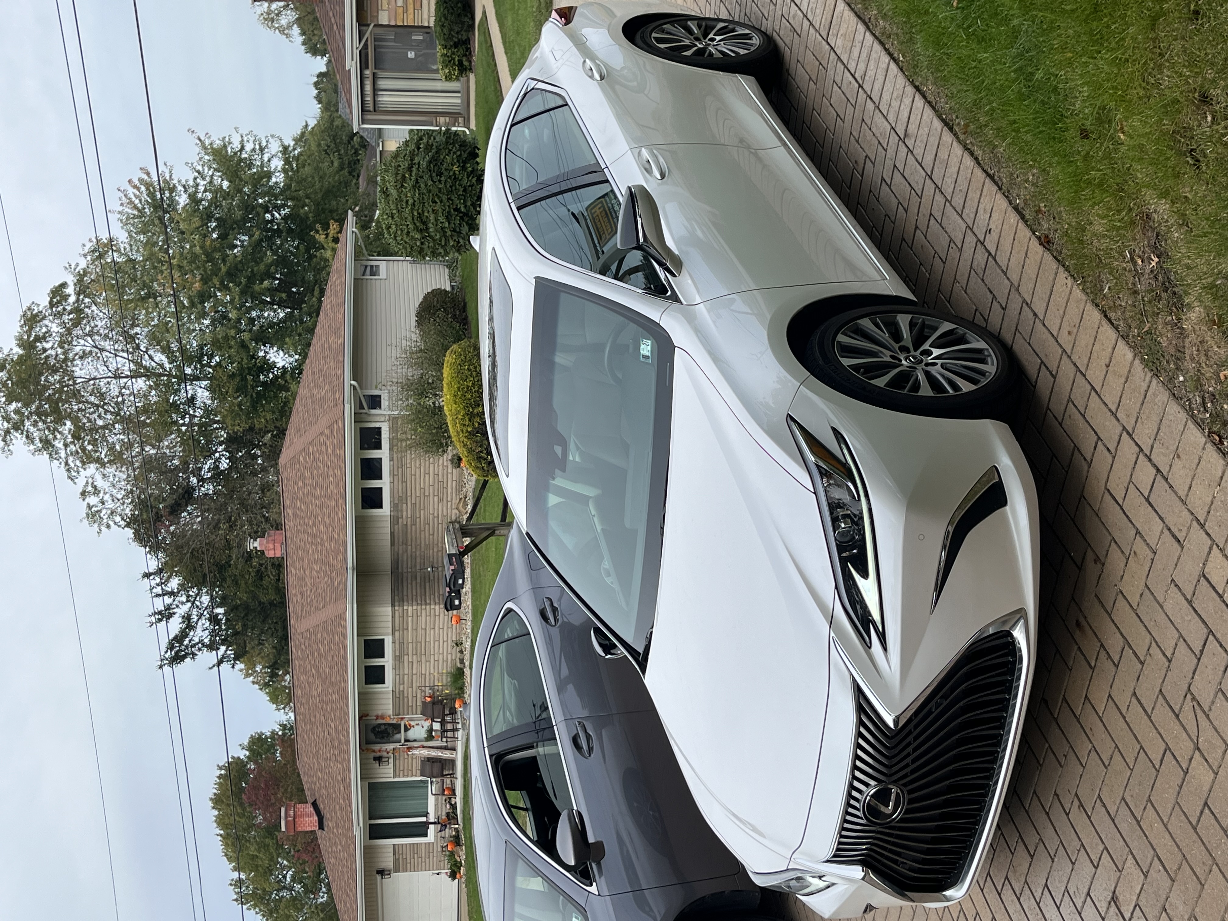 Used 2019 Lexus ES 350 w/ Premium Package FWD image 1