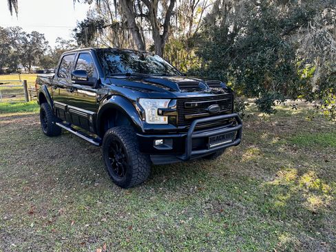 Used 2017 Ford F150 Lariat w/ Equipment Group 502A Luxury image 6