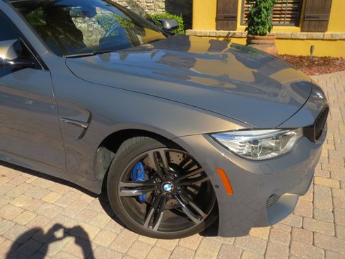 Used 2017 BMW M4 Coupe RWD image 12