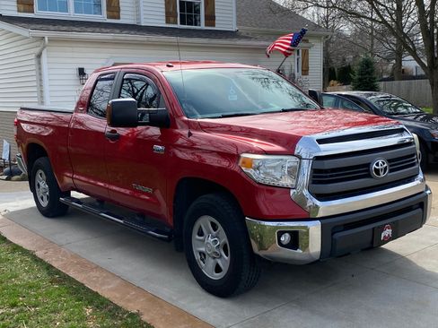 Used 2014 Toyota Tundra SR5 image 2