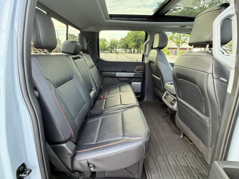 Used 2025 Ford F350 Lariat w/ Lariat Ultimate Package AWD/4WD image 18