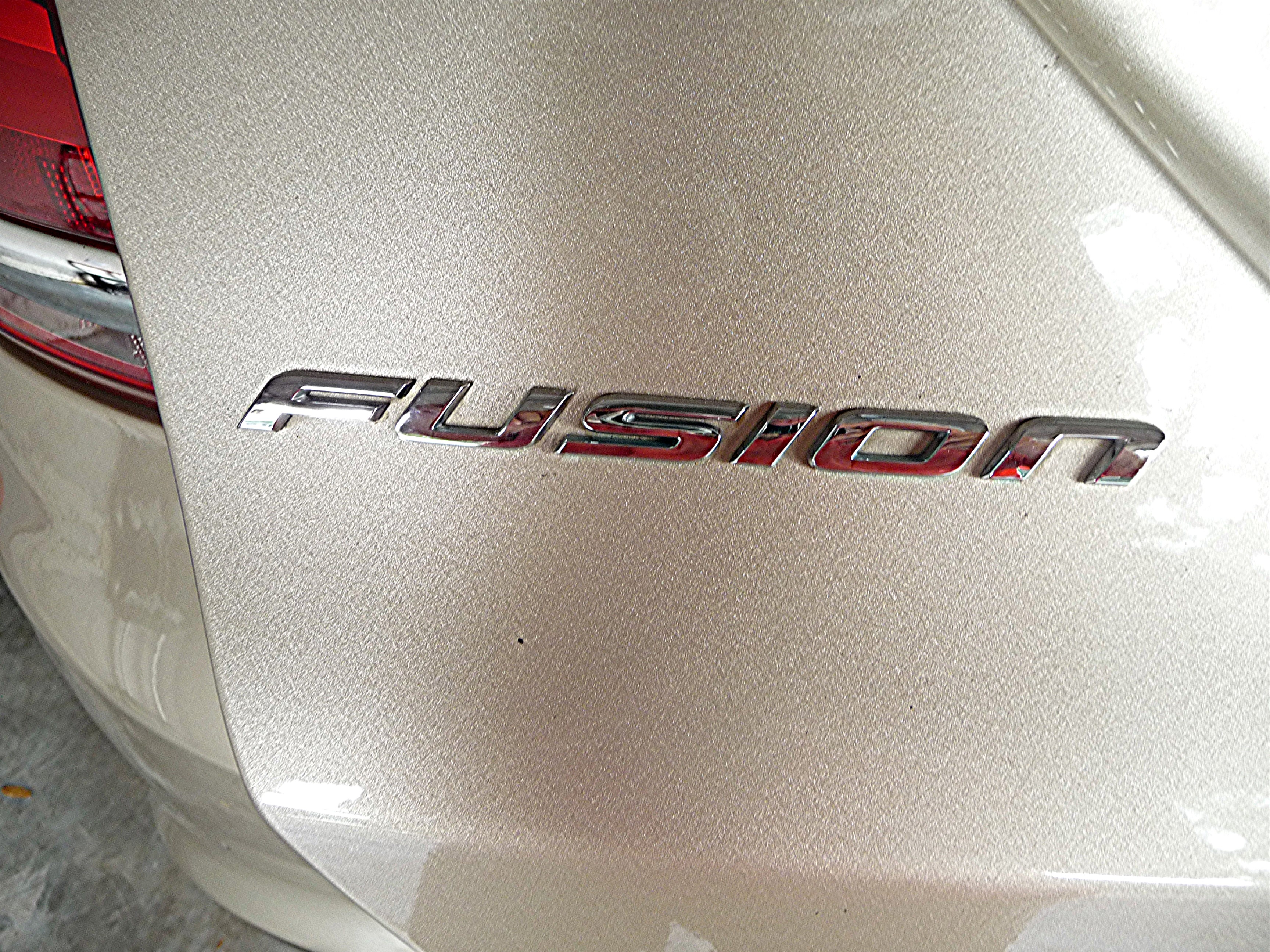 Used 2018 Ford Fusion Platinum FWD image 10