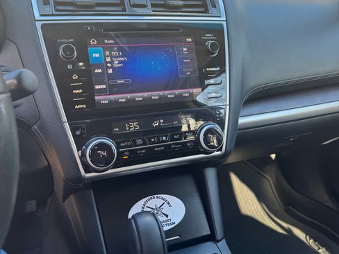 Used 2019 Subaru Outback 2.5i Limited w/ Popular Package #2 image 10