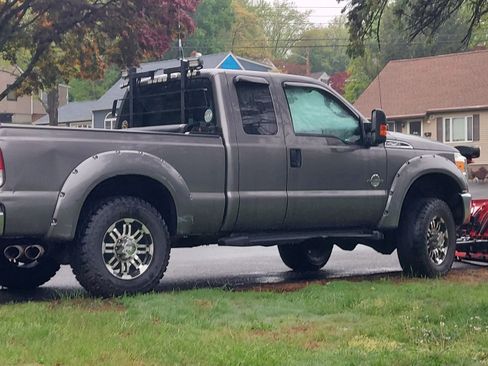 Used 2011 Ford F250 XLT w/ XLT Interior Pkg AWD/4WD image 1