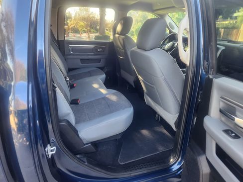 Used 2020 RAM 1500 Classic SLT w/ Luxury Group image 6