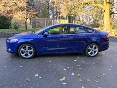 Used 2014 Ford Fusion SE image 4