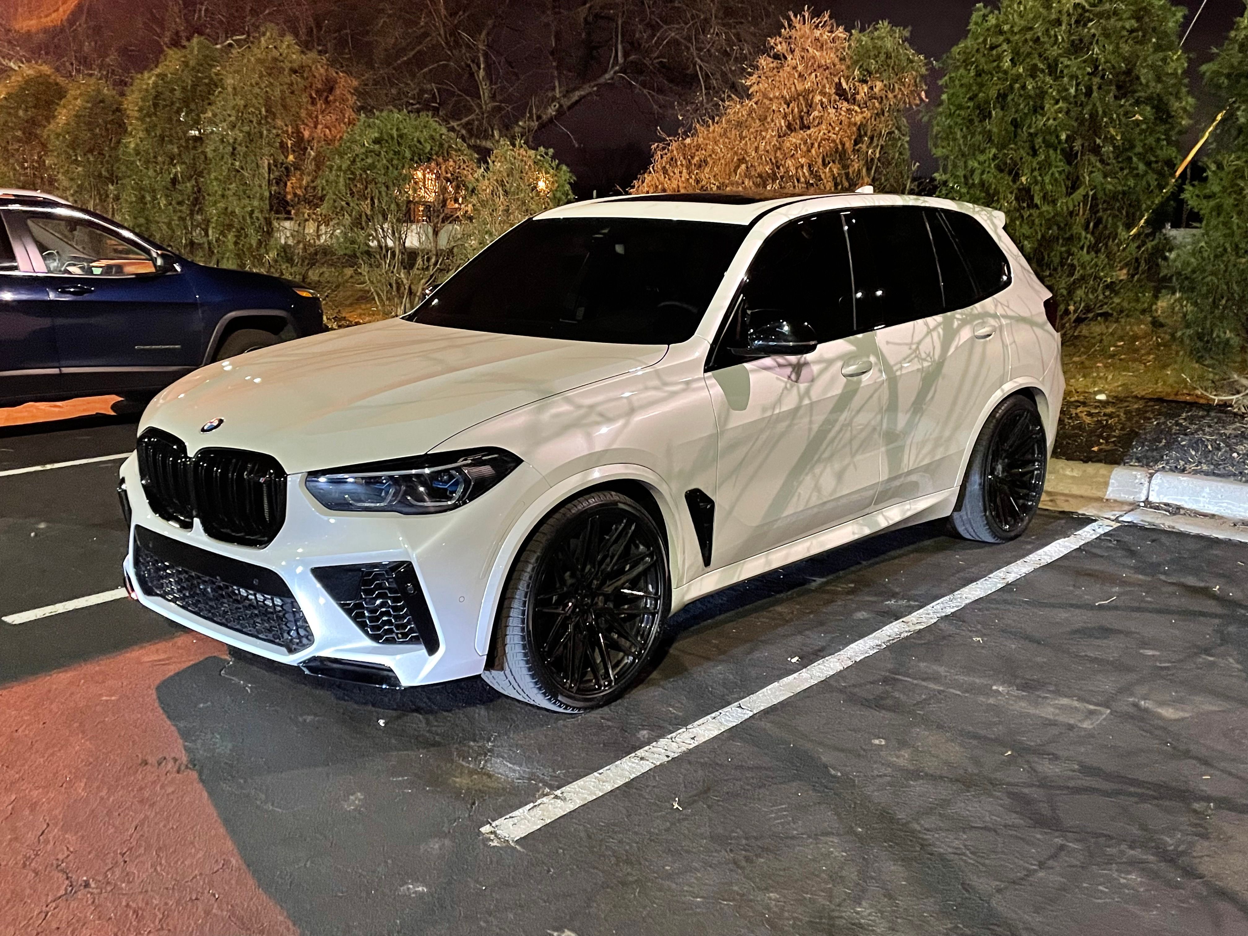Used 2023 BMW X5 M w/ Competition Package AWD/4WD image 11