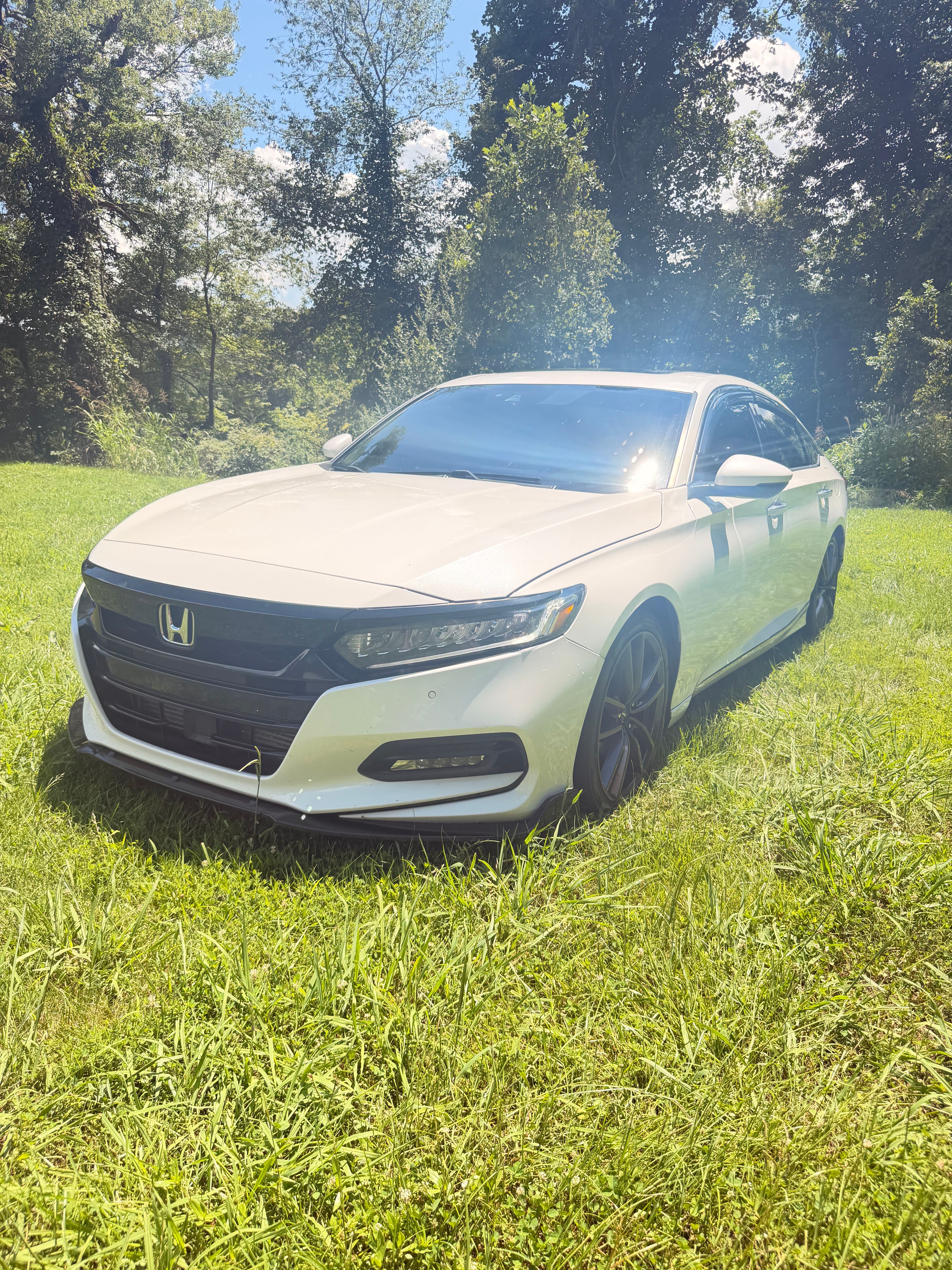 Used 2018 Honda Accord Touring image 5