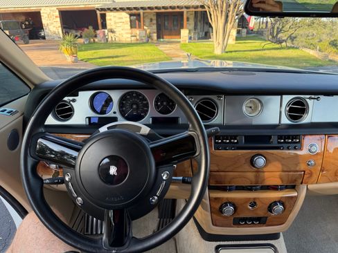 Used 2009 Rolls-Royce Phantom Coupe image 11