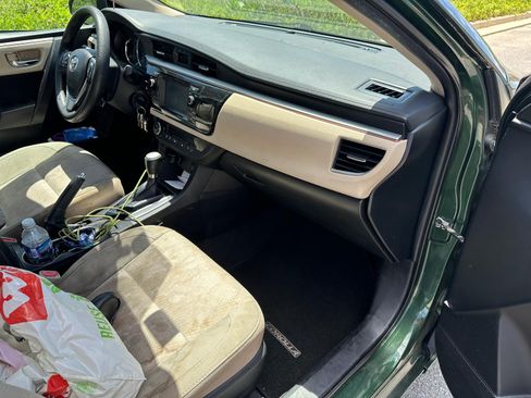 Used 2014 Toyota Corolla LE FWD image 22