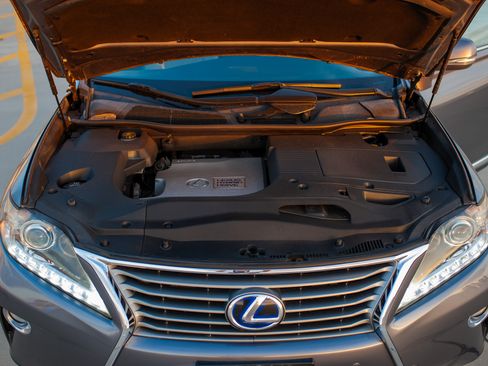 Used 2013 Lexus RX 450h AWD w/ Navigation Pkg image 16
