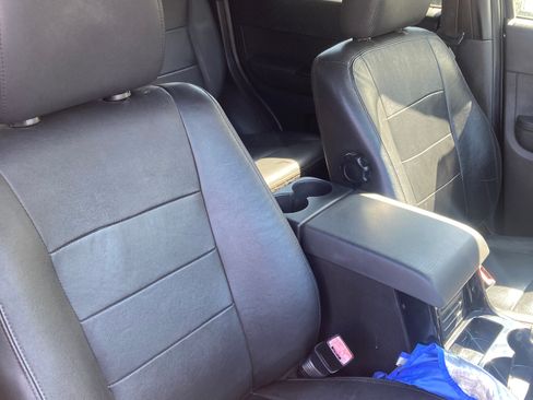 Used 2010 Ford Escape Limited AWD/4WD image 16