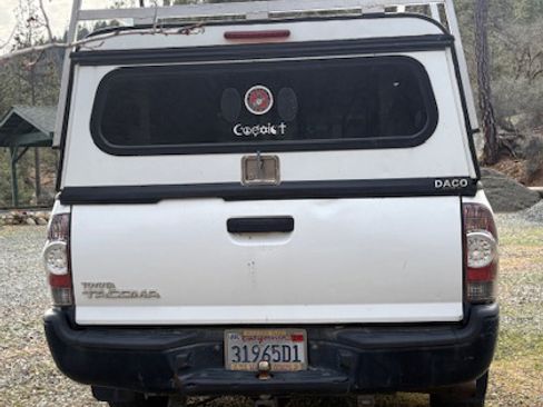 Used 2011 Toyota Tacoma 2WD Regular Cab image 8