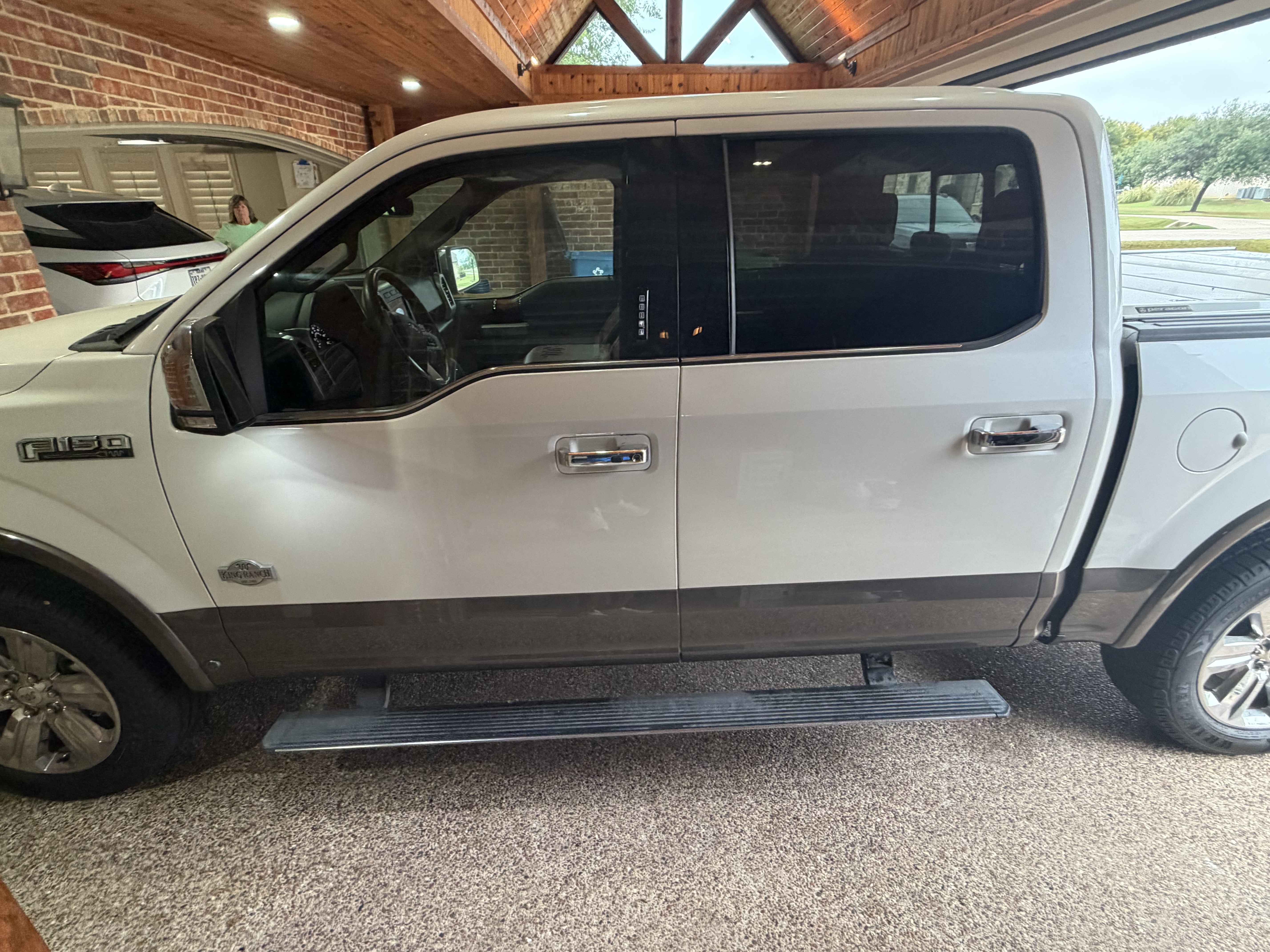 Used 2019 Ford F150 King Ranch w/ Equipment Group 601A Luxury AWD/4WD image 4