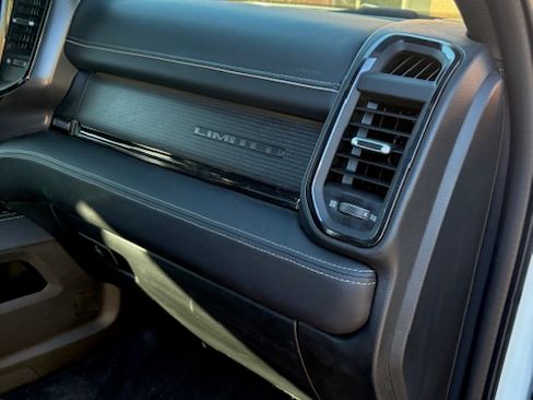 Used 2024 RAM 2500 Limited image 10