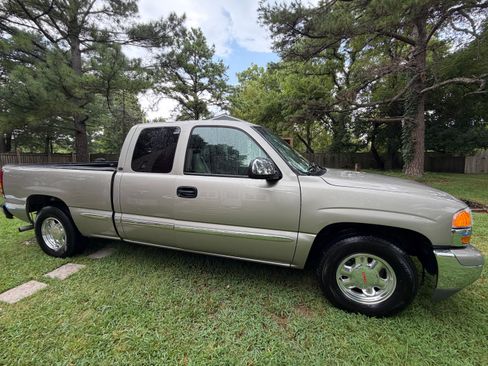 Used 2002 GMC Sierra 1500 2WD Extended Cab w/ SLT Marketing Option Pkg image 18