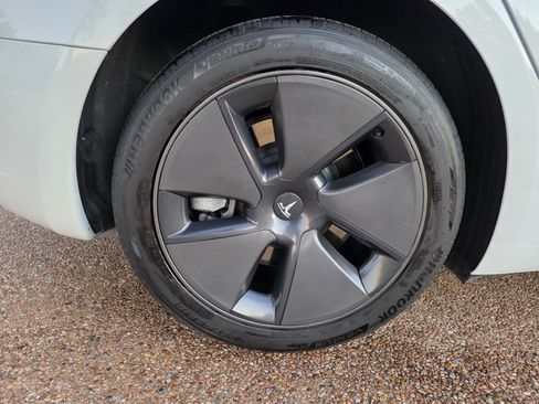 Used 2023 Tesla Model 3 Long Range image 14