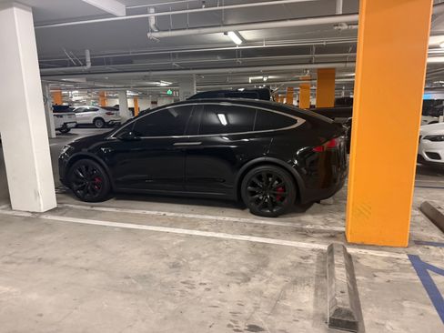 Used 2021 Tesla Model X Performance image 6