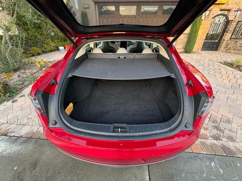 Used 2013 Tesla Model S Performance image 16