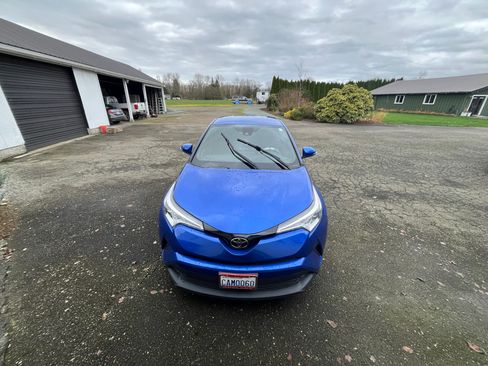 Used 2019 Toyota C-HR LE image 13
