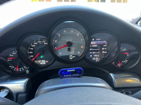 Used 2014 Porsche 911 Carrera 4S image 17